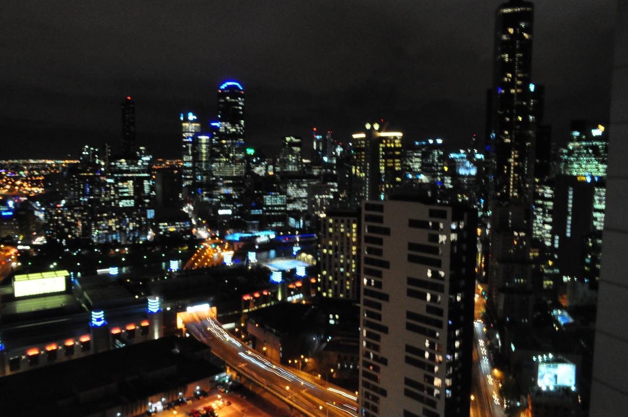 Serviced Apartments Melbourne - Platinum Мельбурн Экстерьер фото