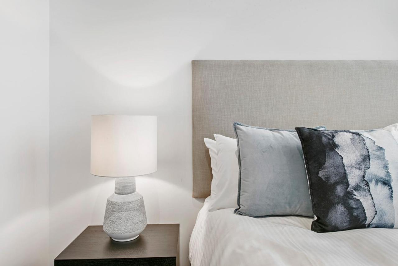 Serviced Apartments Melbourne - Platinum Мельбурн Экстерьер фото