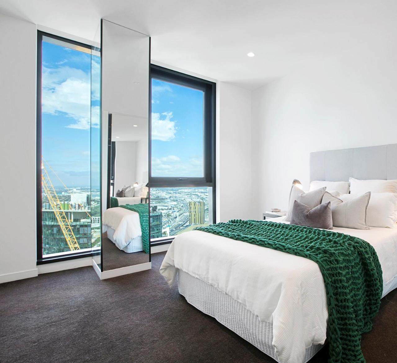 Serviced Apartments Melbourne - Platinum Мельбурн Экстерьер фото